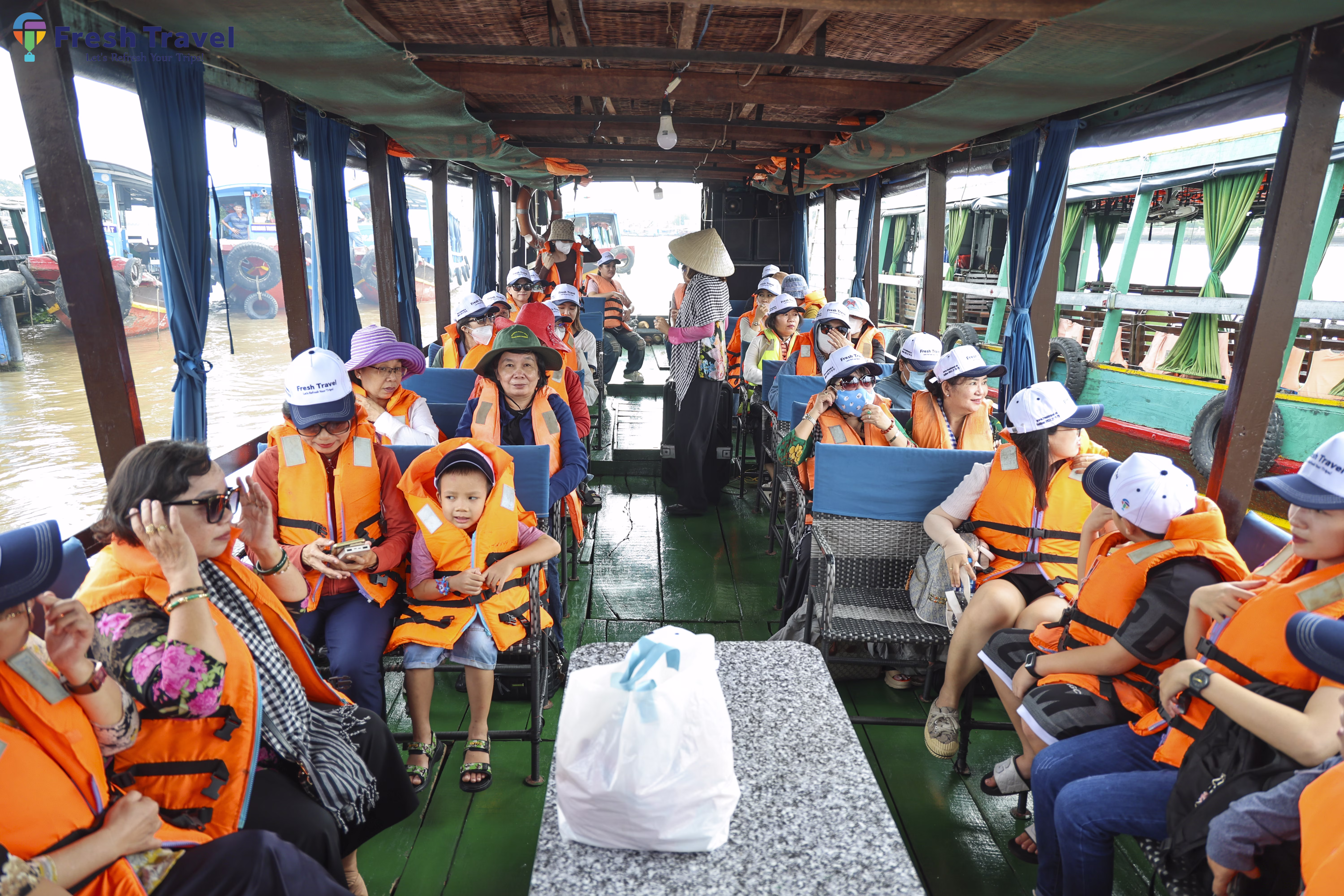 Tour khám phá miền Tây sông nước 16/11/2024