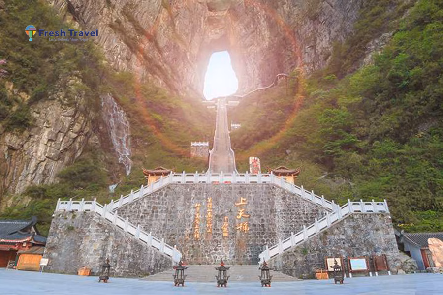 Tour Trung Quốc Trương Gia Giới - Phượng Hoàng Cổ Trấn